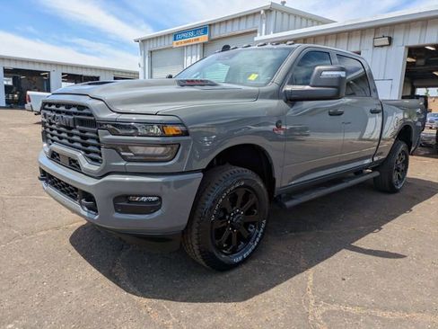 New 2026 RAM 2500 Tradesman AWD/4WD image 8