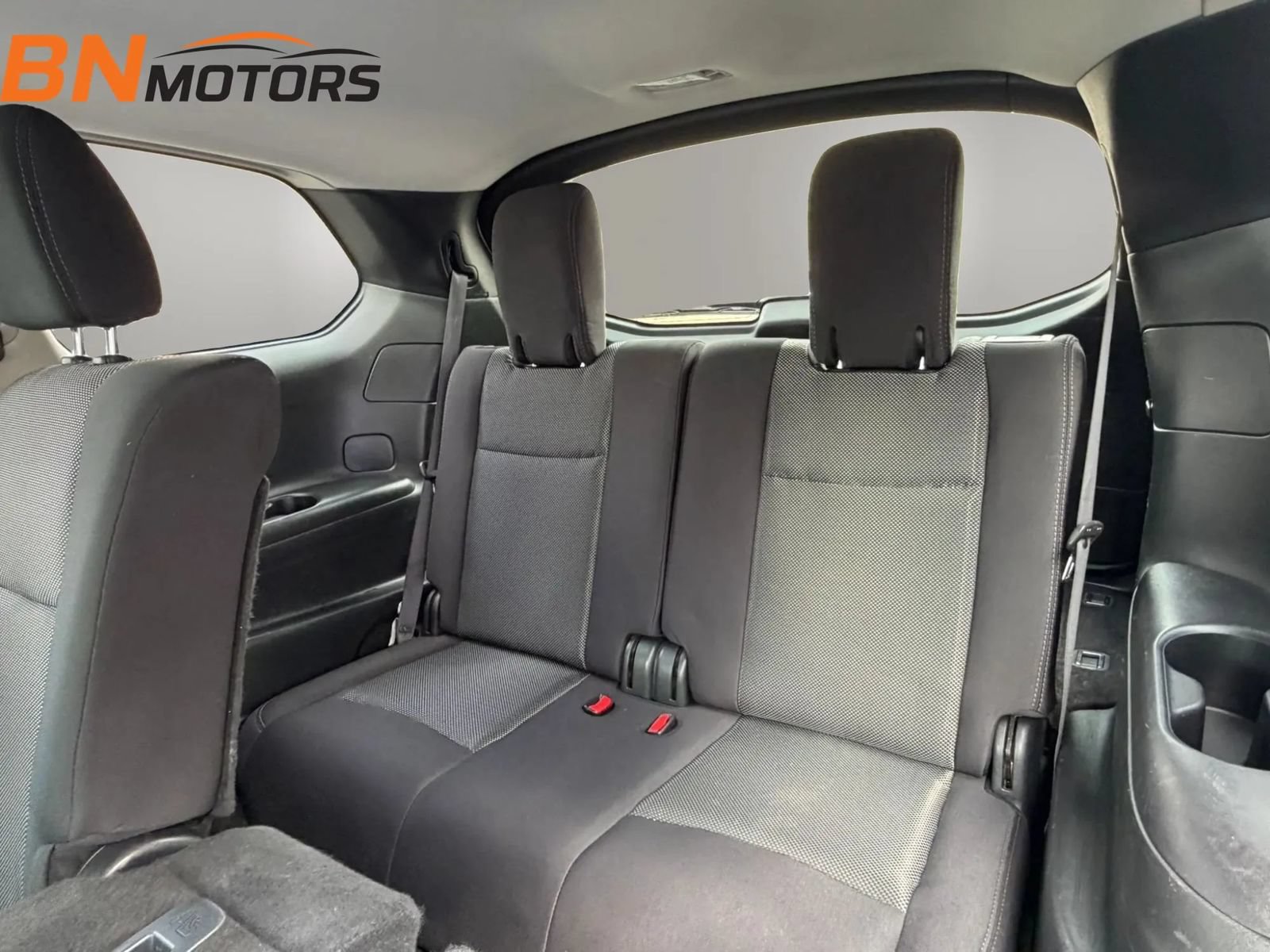 Used 2018 Nissan Pathfinder SV AWD/4WD image 26