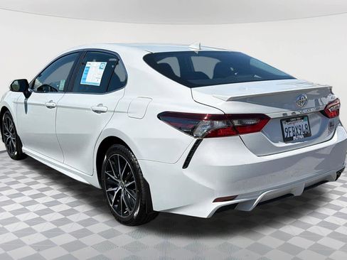 Used 2023 Toyota Camry SE FWD image 7