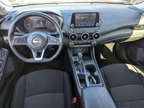 Used 2024 Nissan Sentra SV image 27