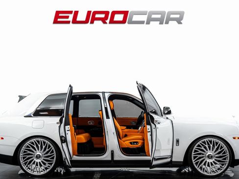 Used 2022 Rolls-Royce Cullinan image 8