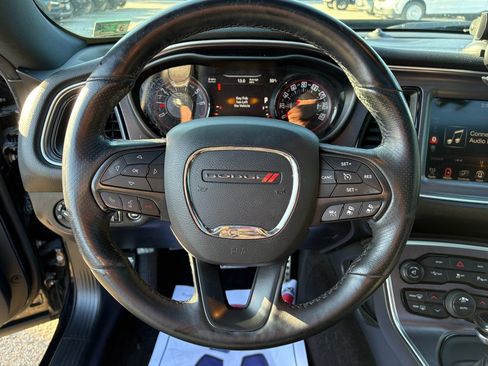 Used 2016 Dodge Challenger SXT Plus image 16