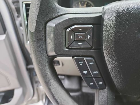 Used 2015 Ford F150 XLT RWD image 15