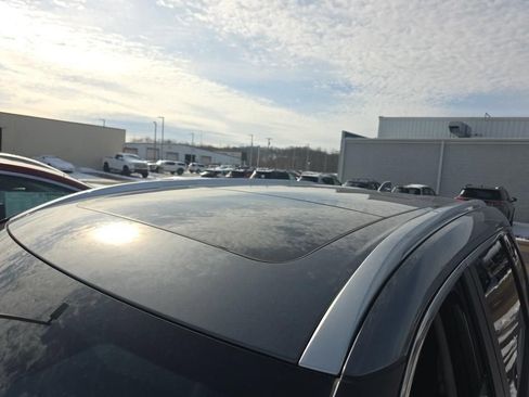 Certified 2023 Nissan Rogue SV w/ SV Premium Package image 8