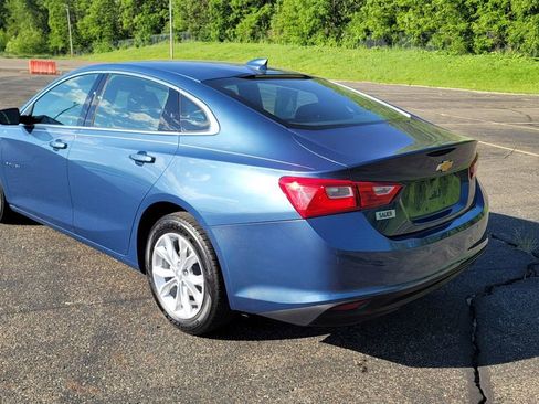 Used 2025 Chevrolet Malibu LT FWD image 9