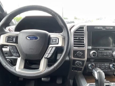Used 2016 Ford F150 Platinum w/ Equipment Group 701A Luxury RWD image 16