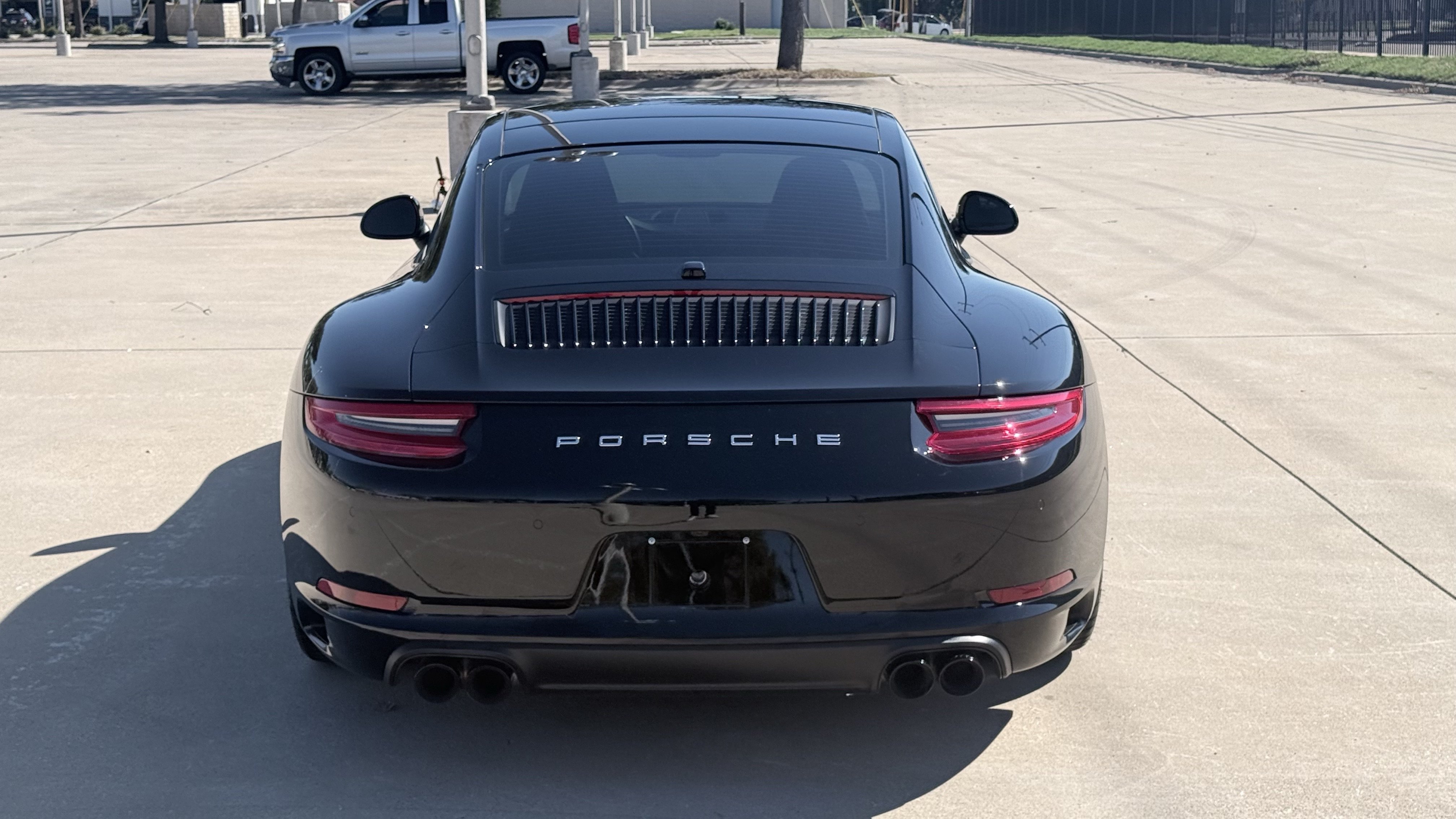 Used 2018 Porsche 911 Carrera image 9