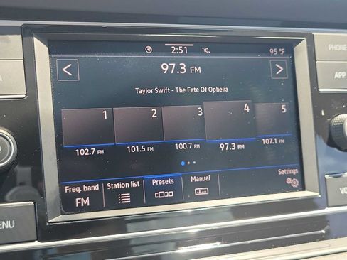 Used 2021 Volkswagen Jetta R-Line w/ R-Line Cold Weather Package FWD image 27