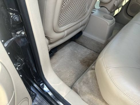 Used 2006 Chevrolet HHR LT w/ Preferred Equipment Group FWD image 24