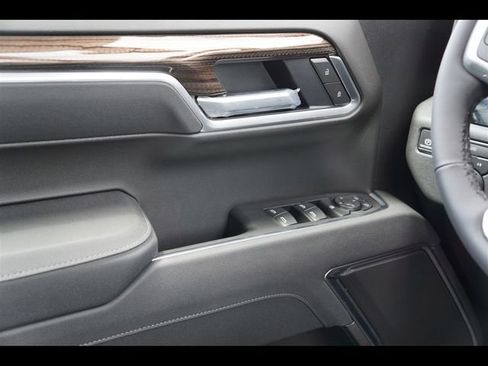 New 2026 Chevrolet Silverado 1500 LT w/ Leather Package AWD/4WD image 17