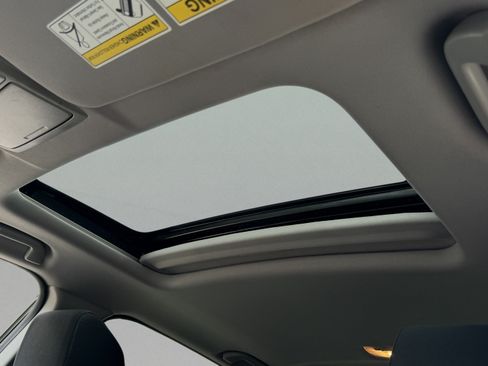 Used 2019 Honda CR-V EX image 16
