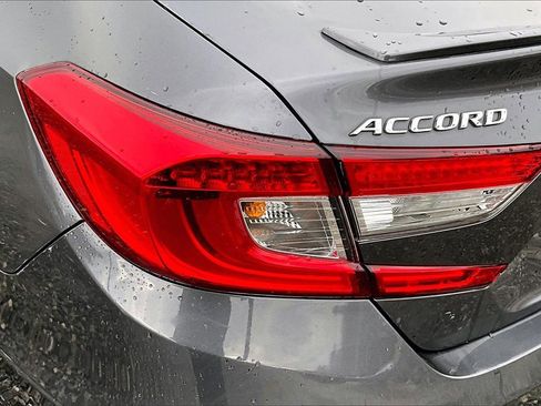 Used 2019 Honda Accord Sport image 28