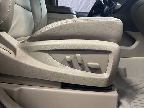 Used 2016 Chevrolet Tahoe LT w/ Luxury Package AWD/4WD image 14