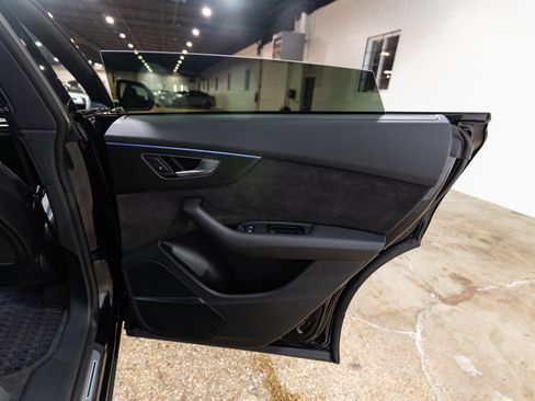 Used 2020 Audi SQ8 Prestige image 37