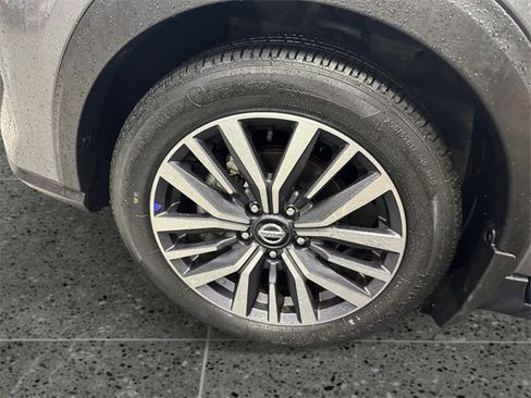 Used 2021 Nissan Kicks SV image 24