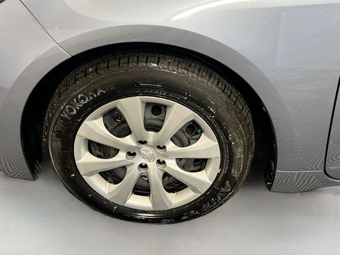 Used 2025 Toyota Corolla LE FWD image 13
