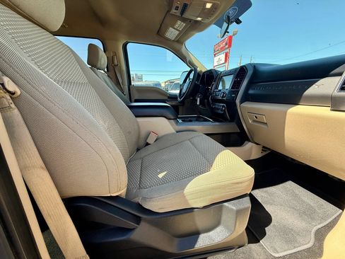 Used 2019 Ford F250 XLT w/ XLT Premium Package AWD/4WD image 16