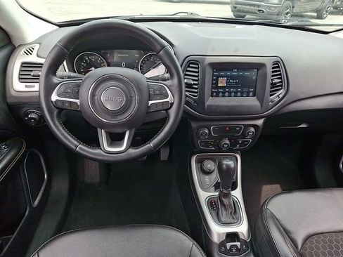 Used 2021 Jeep Compass Latitude w/ Convenience Group AWD/4WD image 11