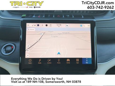 New 2025 Jeep Grand Cherokee Limited image 18