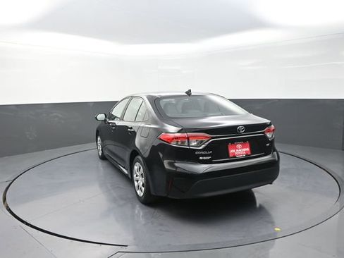 Used 2024 Toyota Corolla LE FWD image 61