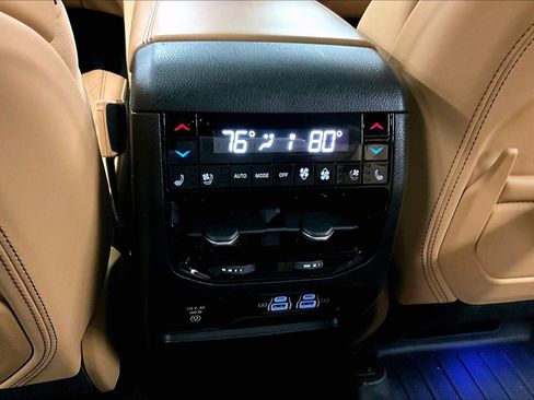 Used 2023 Jeep Grand Cherokee L Summit AWD/4WD image 31