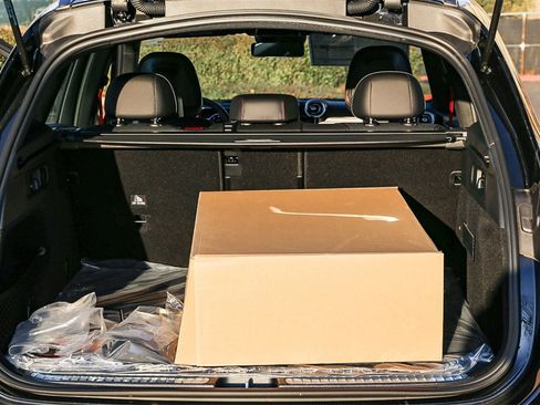 New 2025 Mercedes-Benz GLC 43 AMG 4MATIC image 34