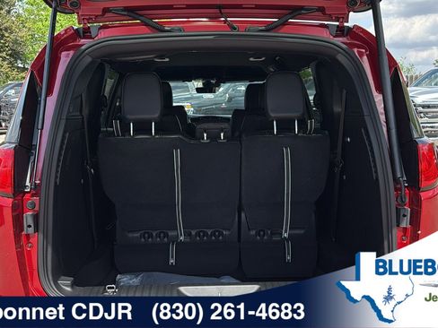 New 2026 Chrysler Voyager LX FWD image 26
