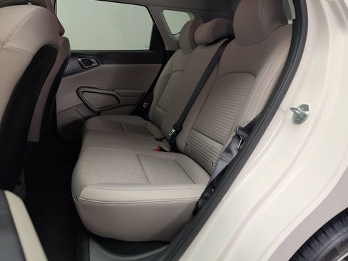 Used 2022 Kia Soul S FWD image 28