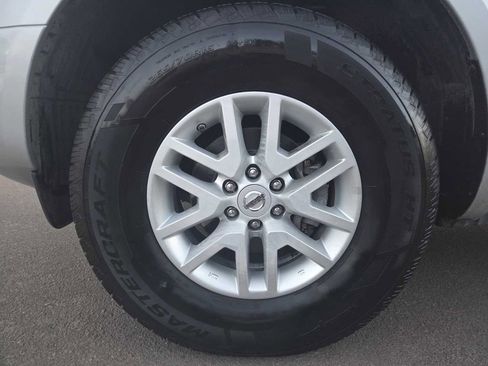 Used 2019 Nissan Frontier SV image 24