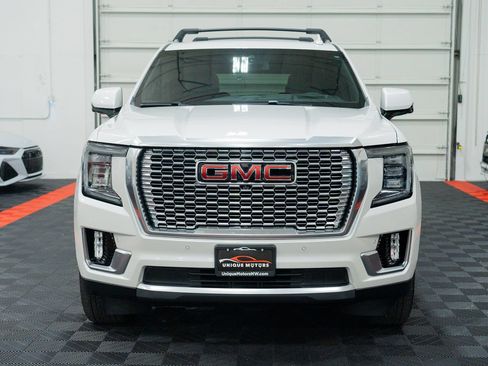 Used 2024 GMC Yukon Denali AWD/4WD image 2