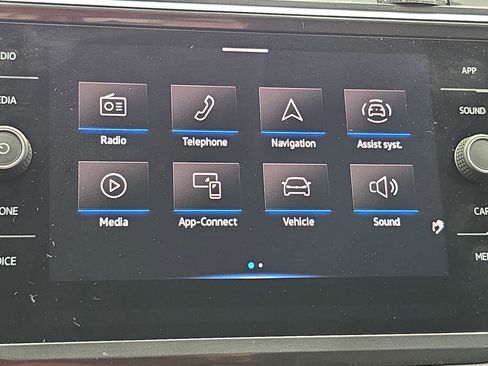 Certified 2023 Volkswagen Tiguan SE w/ Panoramic Sunroof Package image 21