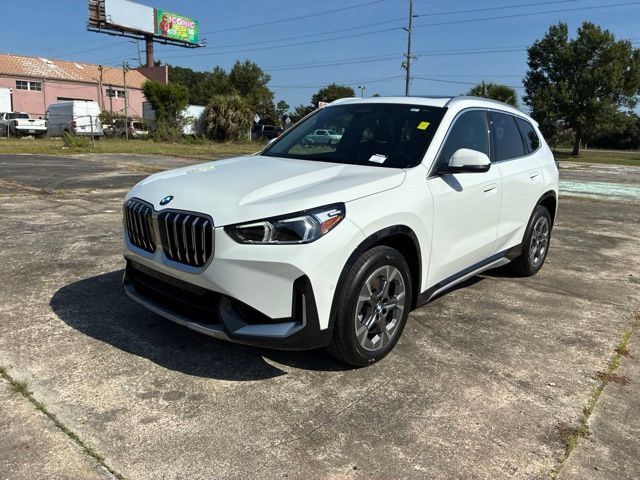 Used 2025 BMW X1 xDrive28i w/ Convenience Package AWD/4WD image 7