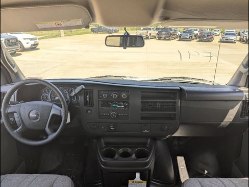 New 2026 GMC Savana 2500 w/ Enhanced Convenience Package RWD image 16