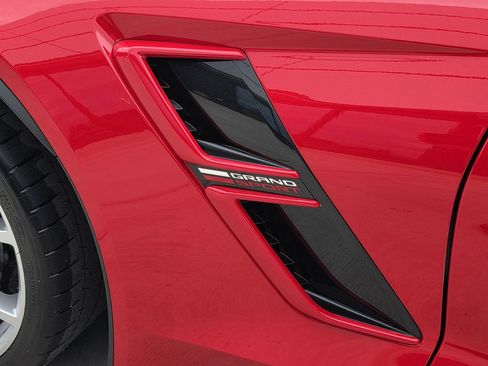 Used 2019 Chevrolet Corvette Grand Sport image 9