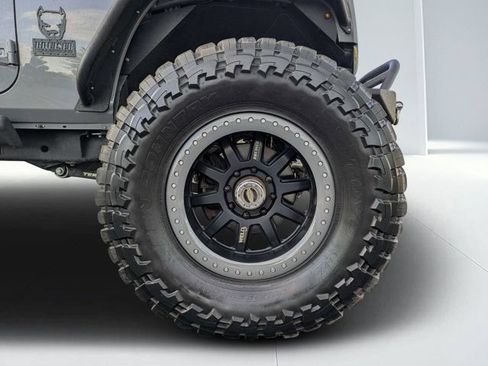 Used 2018 Jeep Wrangler Unlimited Sport S AWD/4WD image 9