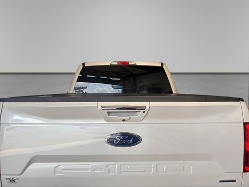 Used 2019 Ford F150 Lariat w/ Equipment Group 502A Luxury AWD/4WD image 18