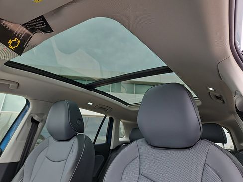 New 2026 Volkswagen Tiguan SE image 12