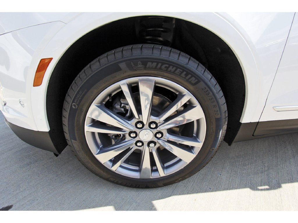 Used 2026 Cadillac XT5 Premium Luxury w/ Driver Assist Package FWD image 32