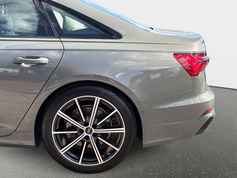 Used 2025 Audi A6 3.0T Premium image 18