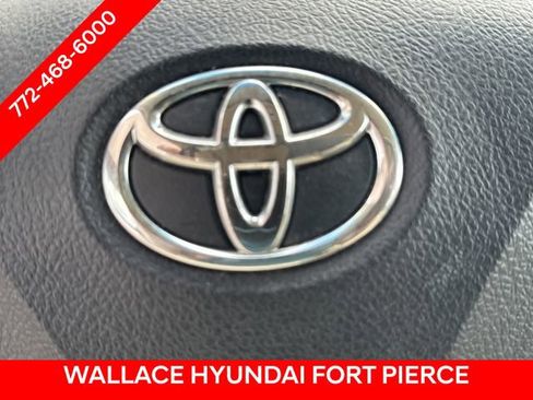 Used 2016 Toyota Camry LE image 24