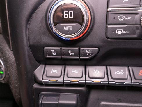 Used 2021 GMC Sierra 1500 AT4 w/ Technology Package AWD/4WD image 27