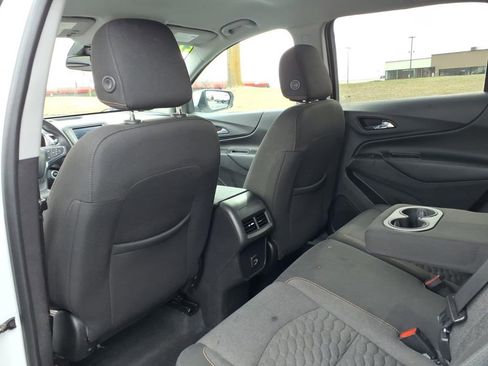 Used 2021 Chevrolet Equinox LT image 26