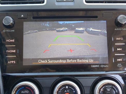 Used 2018 Subaru Forester 2.5i Premium w/ All-Weather Package image 12