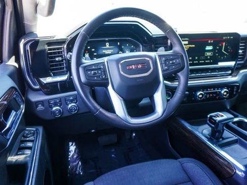 Used 2023 GMC Sierra 1500 Elevation AWD/4WD image 12