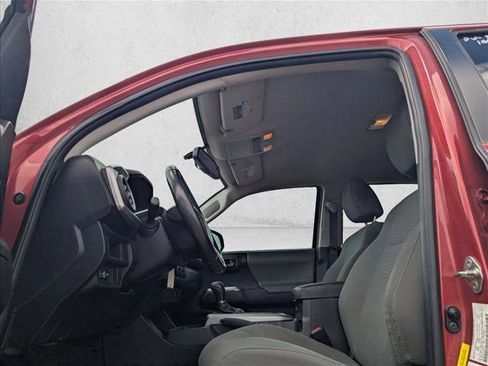 Used 2017 Toyota Tacoma SR5 w/ Tow Package image 12