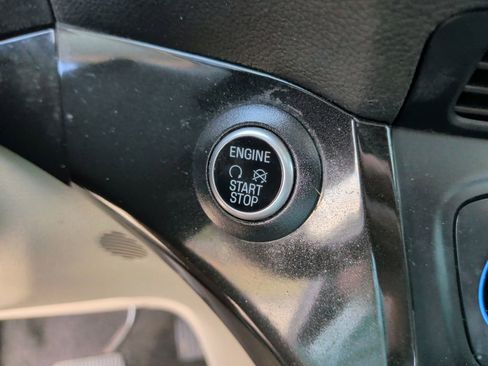 Used 2019 Ford Escape Titanium image 26