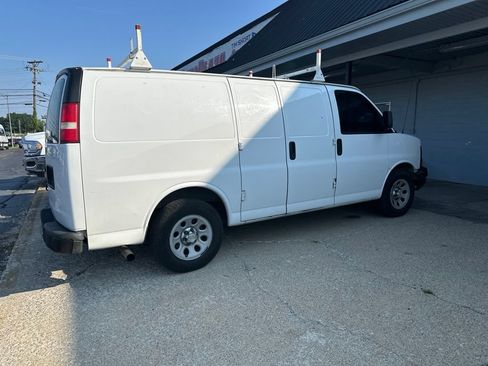 Used 2014 Chevrolet Express 1500 RWD image 5