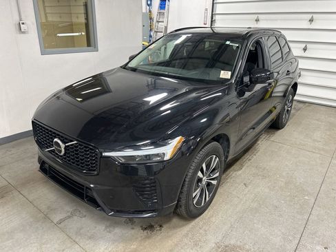 Used 2024 Volvo XC60 T8 Core image 2
