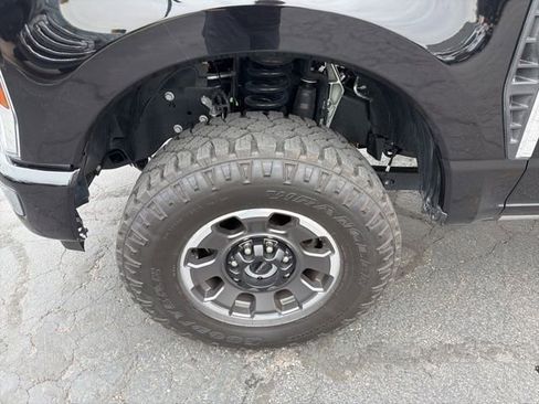 Used 2024 Ford F350 Platinum w/ Tremor Off-Road Package AWD/4WD image 21