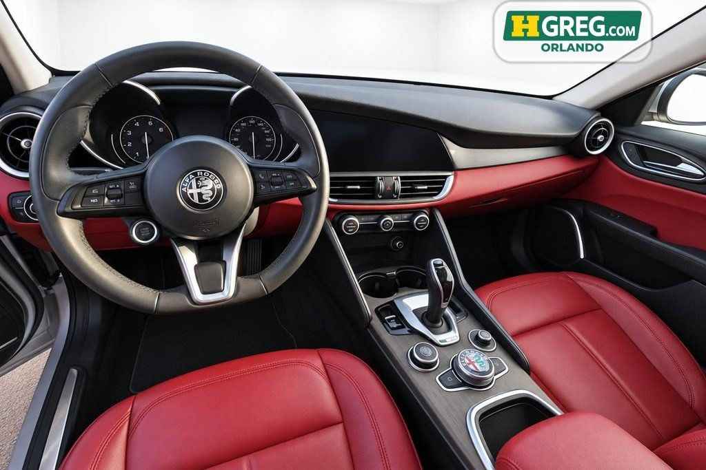 Used 2020 Alfa Romeo Giulia Ti AWD/4WD image 15